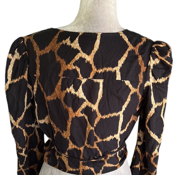 MILLY Wynona Giraffe Printed Wrap Tie Waist Puff Sleeve Cropped Linen Blouse - S - Picture 11 of 16